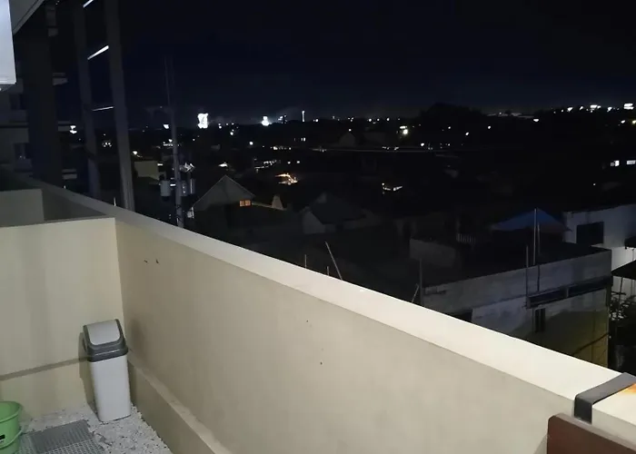 Fini Homesuites Marilao - Mundo Ng Emerald 酒店 5*