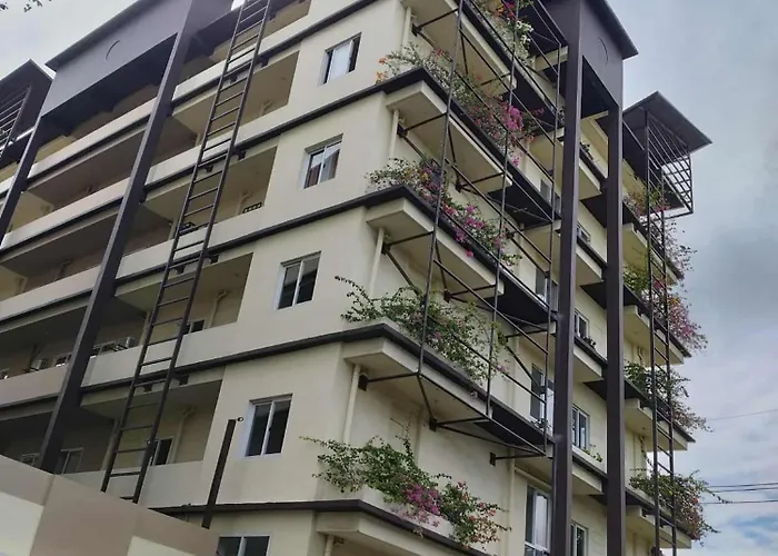 Fini Homesuites Marilao - Mundo Ng Emerald 马尼拉
